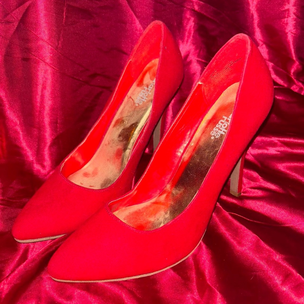 Charlotte Russe Vibrant Red Heels - Picture 2 of 4